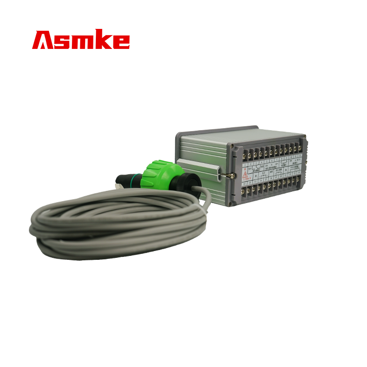 Insertion liquid flow sensor with signal cable
