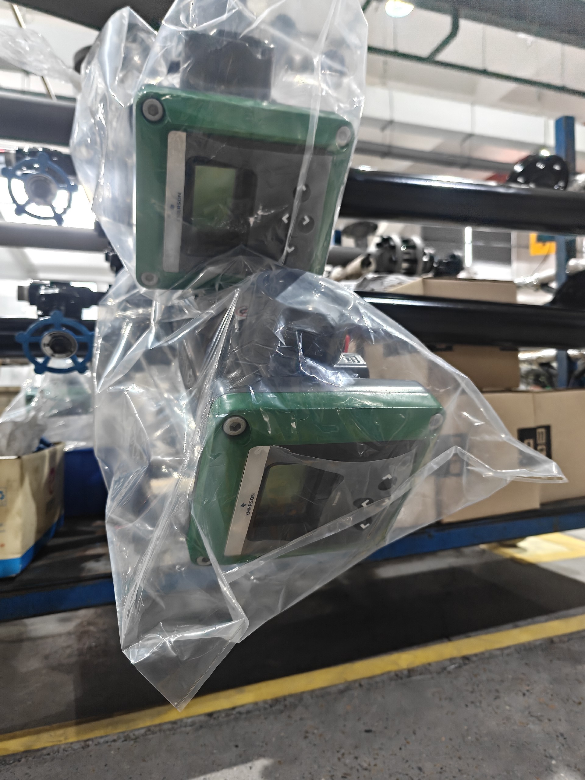 Physical photo of Fisher displacer level transmitter — real product shot